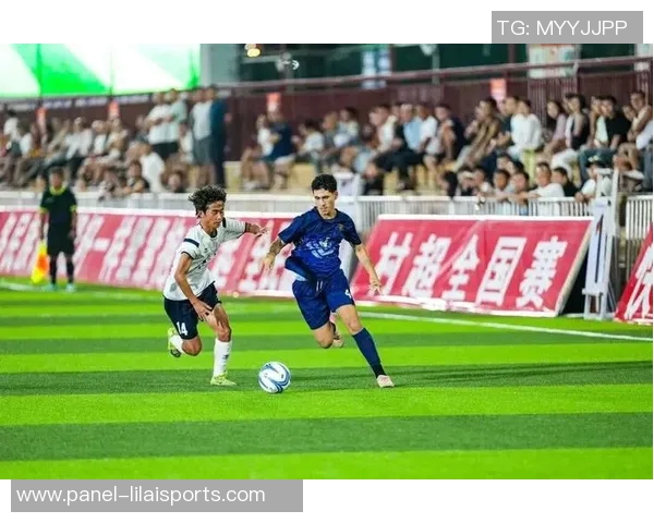 足球热身赛精彩纷呈各队备战新赛季展现实力与团队默契 足球热身赛精彩纷呈各队备战新赛季展现实力与团队默契