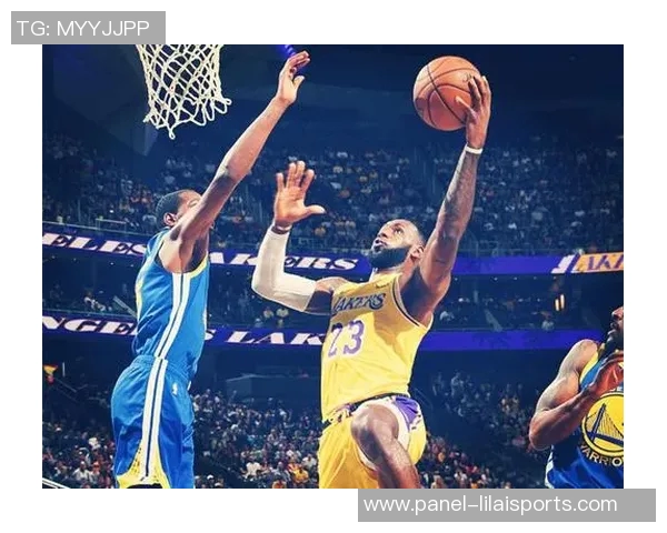 太阳队与湖人队的巅峰对决谁能在季后赛中笑到最后精彩回顾与分析 太阳队与湖人队的巅峰对决谁能在季后赛中笑到最后精彩回顾与分析